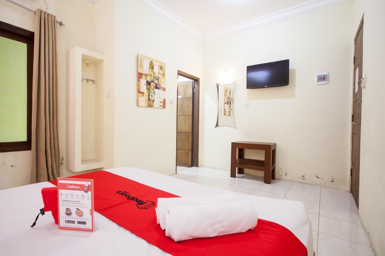 Reddoorz Near Marvel City Mall Wonotjolo Kültér fotó